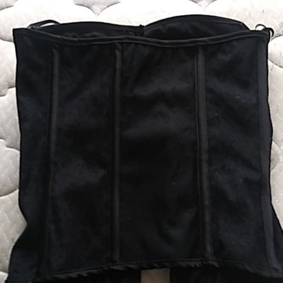 Top - Picture 4 of 4